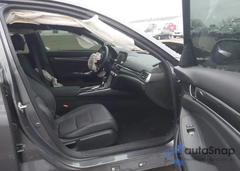 2019 Honda Accord Sport z USA, uszkodzony, nr VIN 1HGCV1F3XKA097471